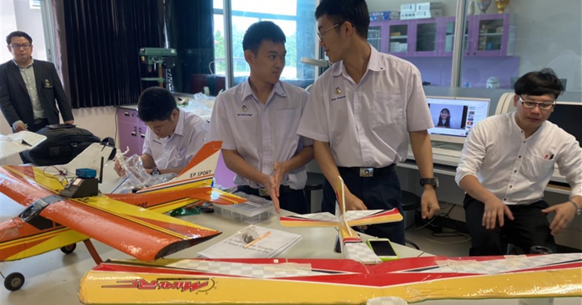 Students from Demonstration School, University of Phayao won the four quarter-final winners in Fablab Thailand Student Design and Engineering Project Competition 2020