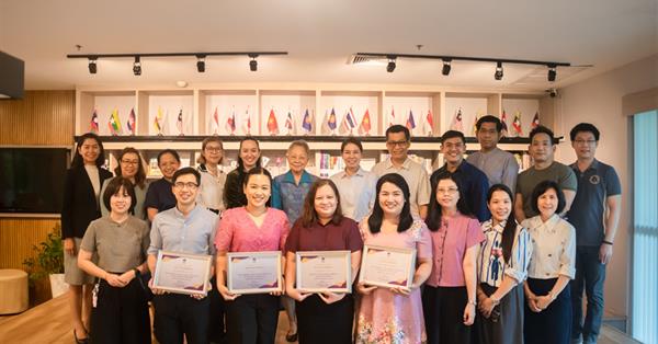 School of Liberal Arts Honors Outstanding School and Staff for the Academic Year 2025 (Additional Announcement)