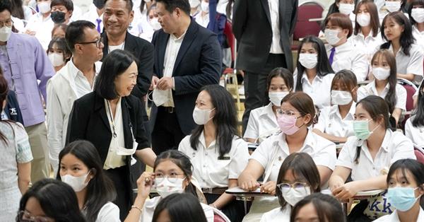University of Phayao welcomes new students "The 13th Fah Mui" 