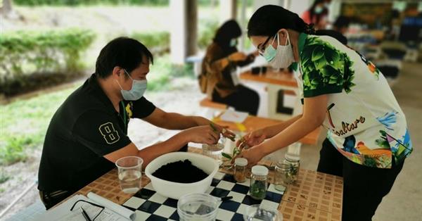 The School of Agriculture and Natural Resources has launched a new program to create a high-performance person "The 3rd generation of technology and agricultural management innovation for Smart Farming.
