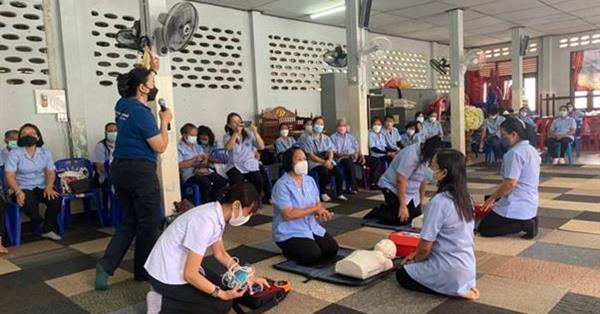 Take care of bedridden elderly and basic first aid knowledge.