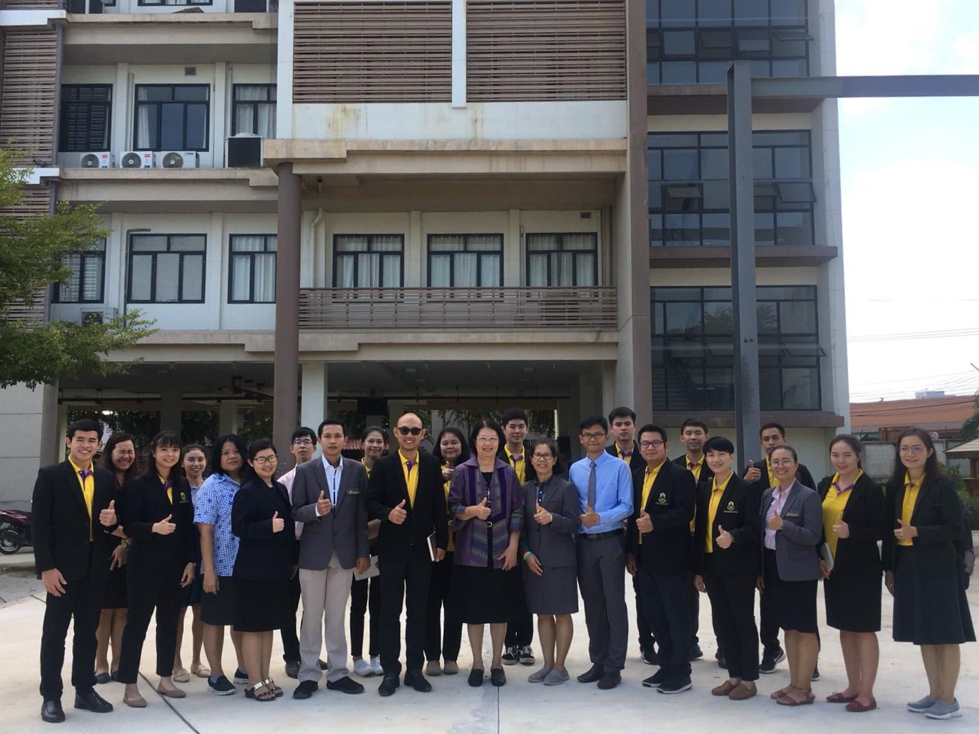 โรงเรียนสาธิตม.พะเยา,เข้าศึกษาดูงาน,ณ,โรงเรียนมัธยมสาธิตมหาวิทยาลัยนเรศวร,,โรงเรียนสาธิตมหาวิทยาลัยราชภัฏพิบูลสงคราม,และ,โรงเรียนจุฬาภรณราชวิทยาลัย,จังหวัดพิษณุโลก