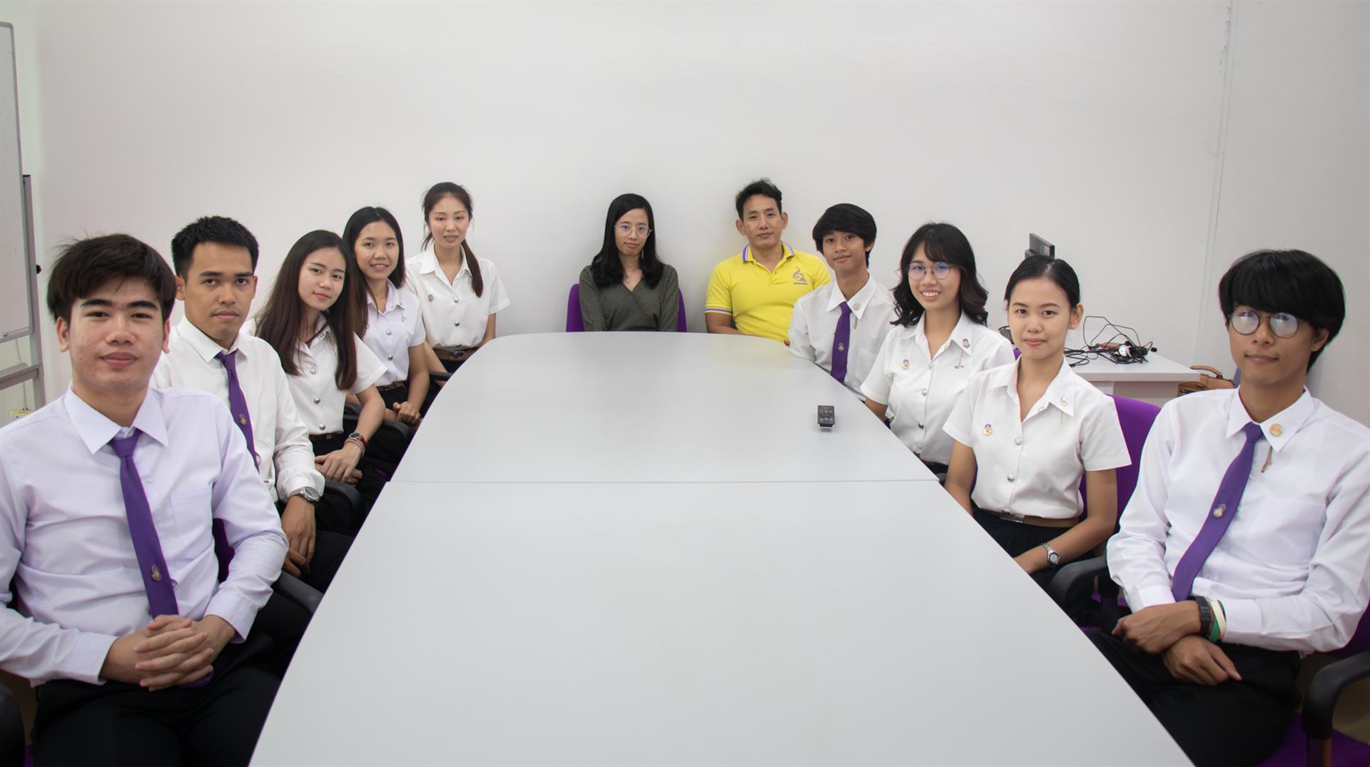 นิสิตสาขาวิชาภาษาญี่ปุ่น,คณะศิลปศาสตร์,เข้ารับสัมภาษณ์เพื่อคัดเลือกไปสหกิจต่างประเทศผ่านโปรแกรมสไกป์