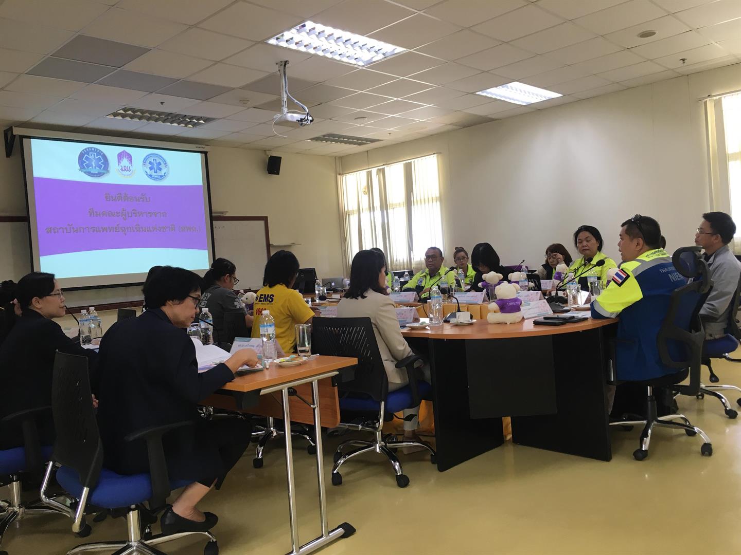 คณะแพทยศาสตร์,ให้การต้อนรับคณะศึกษาดูงาน,โครงการเยี่ยมชมและศึกษาดูงาน,หลักสูตรวิทยาศาสตรบัณฑิต,สาขาวิชาปฏิบัติการฉุกเฉินการแพทย์,คณะแพทยศาสตร์,มหาวิทยาลัยพะเยา