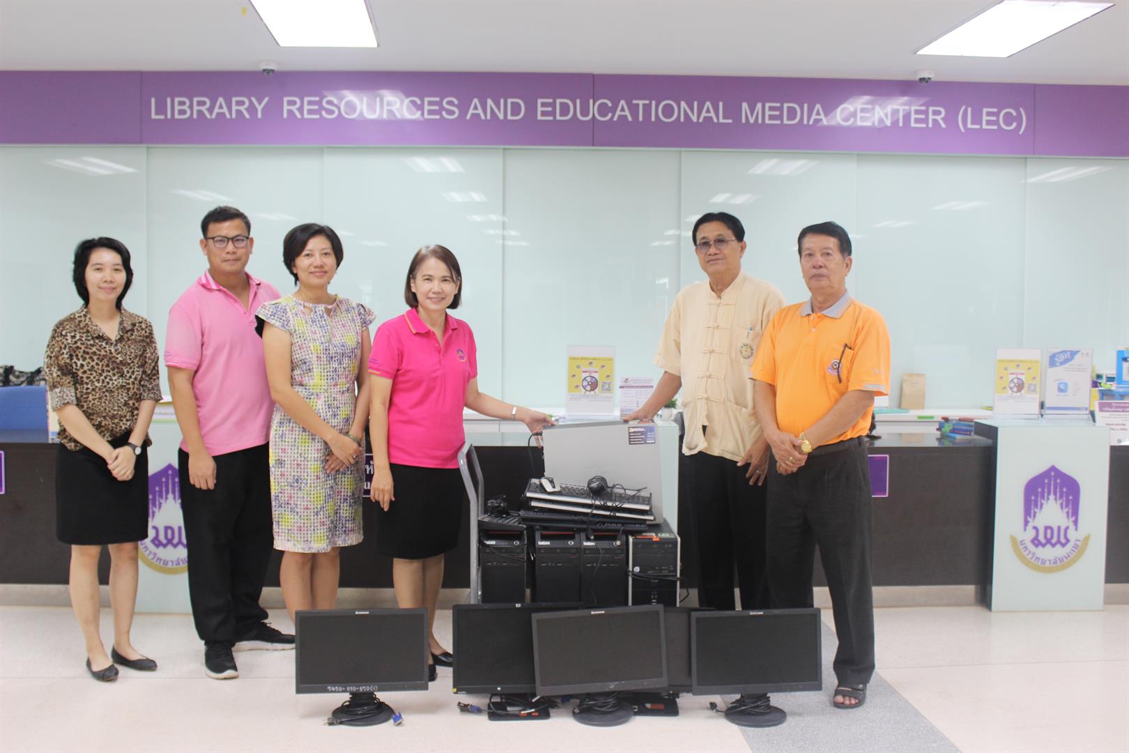 ศูนย์บรรณสารและการเรียนรู้,มหาวิทยาลัยพะเยา,บริจาคเครื่องคอมพิวเตอร์,สนับสนุนการจัดตั้ง,ศูนย์วัฒนธรรมเฉลิมราช,พิพิธภัณฑ์พื้นบ้าน,วัดแสนเมืองมา,,อำเภอเชียงคำ,จังหวัดพะเยา