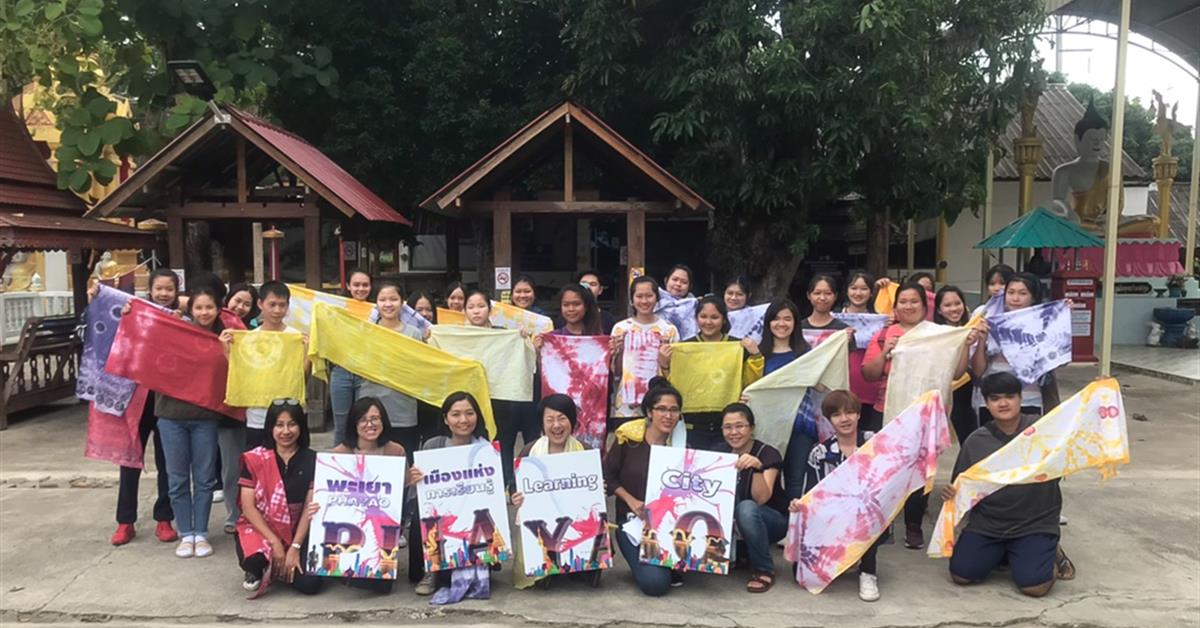 รองคณบดีฝ่ายวิจัย คณะศิลปศาสตร์ จัดอบรมหลักสูตร ท้องถิ่นกับเทคโนโลยี หัวข้อ “การย้อมผ้าสไตล์อินเดียและการเย็บผ้าด้นมือ”