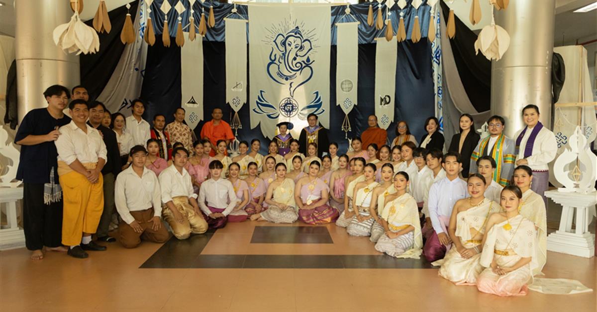 แม่ครูบัวเรียว รัตนมณีภรณ์ บัณฑิตมหาวิทยาลัยพะเยา