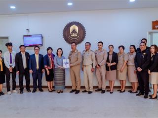 คณะเทคโนโลยีสารสนเทศและการสื่อสาร,มหาวิทยาลัยพะเยา,มอบโปรแกรม/แอพลิเคชั่น,“ระบบบริหารจัดการรับเรื่องร้องทุกข์,ศูนย์ดำรงธรรมจังหวัดพะเยา”,ให้กับทางผู้ว่าราชการจังหวัดพะเยา,เพื่อเพิ่มช่องทางการร้องเรียน,ร้องทุกข์ให้ประชาชนได้สะดวก,รวดเร็วมากยิ่งขึ้น