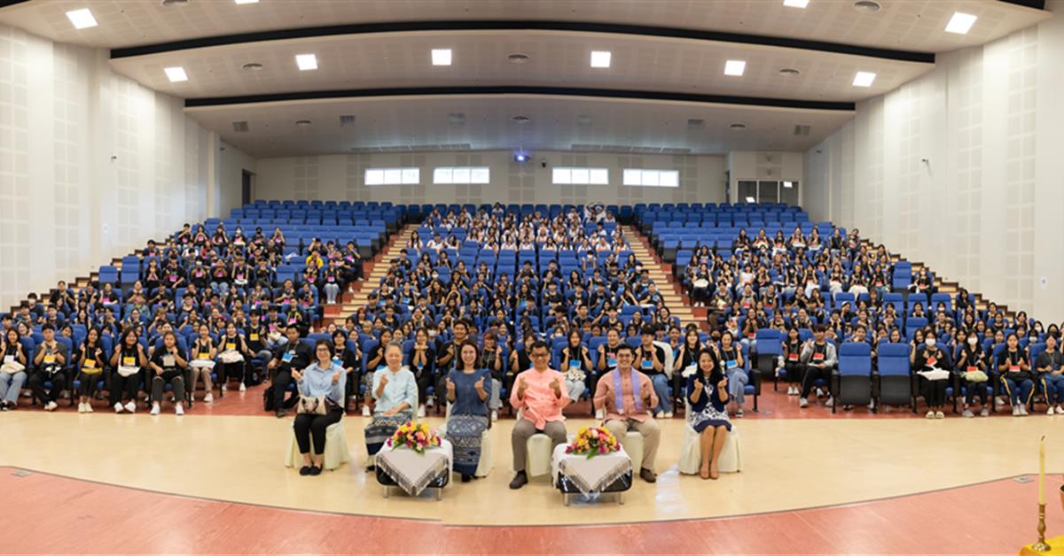 คณะศิลปศาสตร์จัดโครงการ “สานสัมพันธ์น้องใหม่ หล่อหลอมดวงใจเลือดสีส้มอิฐ ครั้งที่ 18”