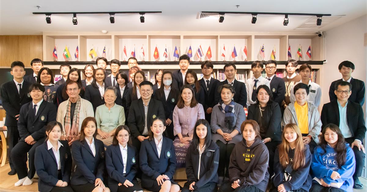 คณะศิลปศาสตร์ให้การต้อนรับคณาจารย์และนิสิตจากคณะสังคมศาสตร์ มหาวิทยาลัยราชภัฏเชียงราย