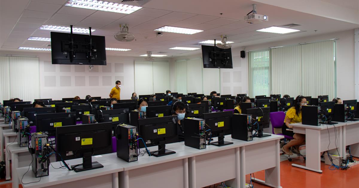 ศูนย์ภาษา คณะศิลปศาสตร์ ร่วมกับ กองการเจ้าหน้าที่ มหาวิทยาลัยพะเยา จัดอบรมโครงการพัฒนาทักษะการใช้ภาษาอังกฤษ สำหรับบุคลากรมหาวิทยาลัยพะเยา