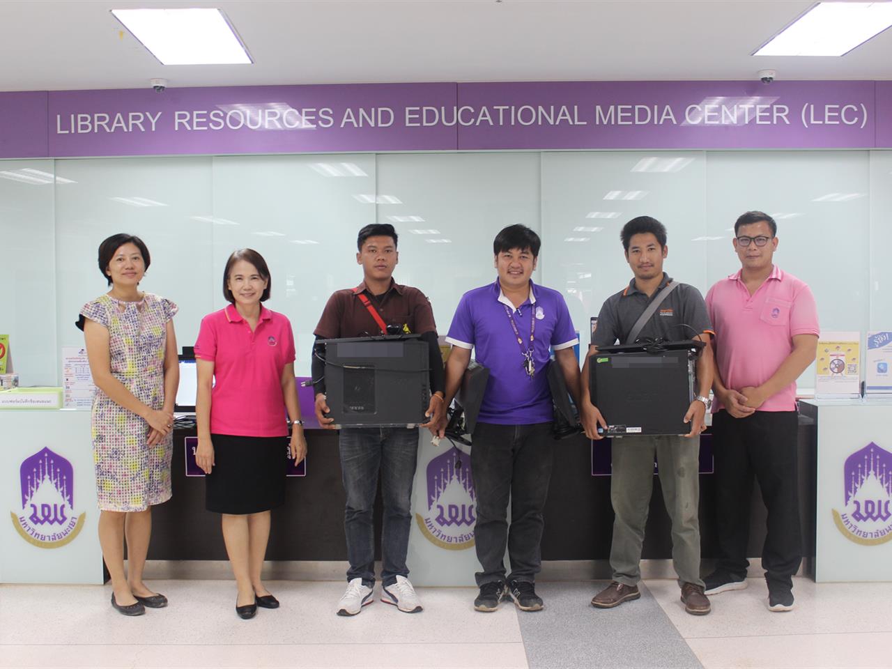 ศูนย์บรรณสารและการเรียนรู้,มหาวิทยาลัยพะเยา,บริจาคเครื่องคอมพิวเตอร์,สนับสนุนงานระบบโทรศัพท์ของมหาวิทยาลัยพะเยา