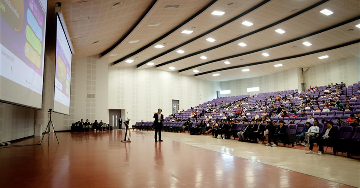 โรงเรียนสาธฺตมหาวิทยาลัยพะเยา