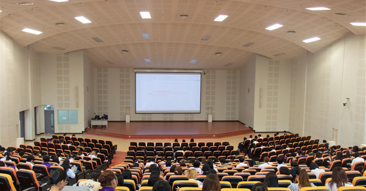 ศูนย์ภาษา คณะศิลปศาสตร์ จัดอบรมเพื่อสอบวัดความรู้ภาษาอังกฤษ (ระดับ C1) ด้วยข้อสอบศูนย์ภาษา (UP-STEP)