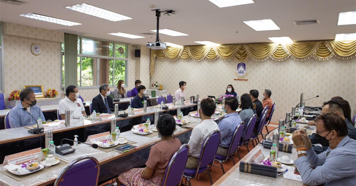 คณะศิลปศาสตร์ ให้การต้อนรับคณะศึกษาดูงานจากโรงพยาบาลเชียงใหม่ ฮอสพิทอล