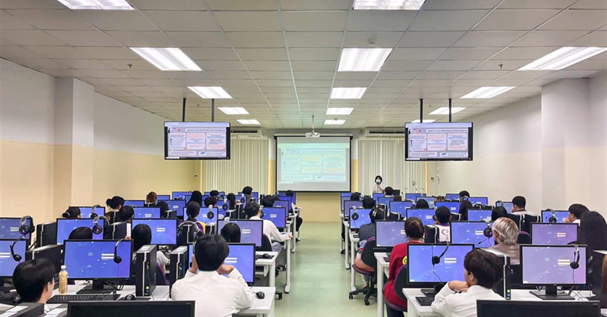 ศูนย์ภาษา คณะศิลปศาสตร์ จัดทดสอบวัดความรู้ภาษาอังกฤษด้วยโปรแกรมสำเร็จรูป และจัดทดสอบวัดความรู้ภาษาอังกฤษ โดยข้อสอบศูนย์ภาษา (UP-STEP)