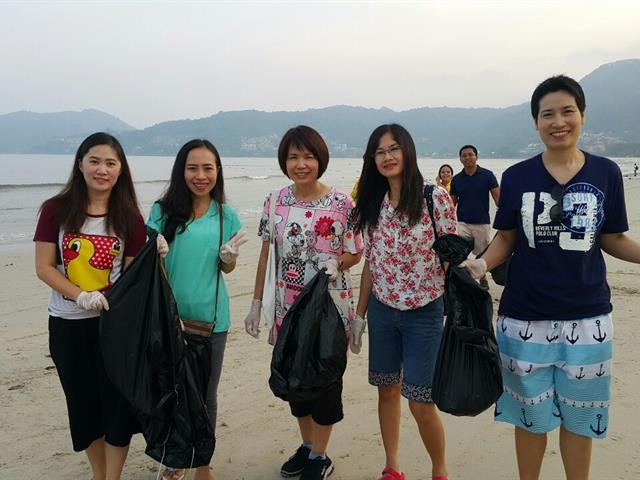 มหาวิทยาลัยพะเยา,ลงพื้นที่จัดทำกิจกรรม,CSR,รณรงค์เก็บขยะชายหาด