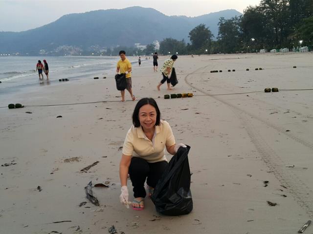 มหาวิทยาลัยพะเยา,ลงพื้นที่จัดทำกิจกรรม,CSR,รณรงค์เก็บขยะชายหาด