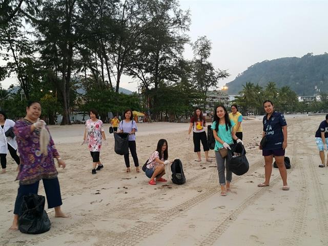 มหาวิทยาลัยพะเยา,ลงพื้นที่จัดทำกิจกรรม,CSR,รณรงค์เก็บขยะชายหาด