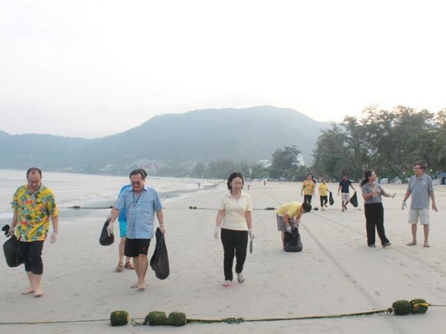 มหาวิทยาลัยพะเยา,ลงพื้นที่จัดทำกิจกรรม,CSR,รณรงค์เก็บขยะชายหาด