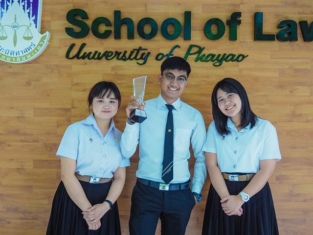 คณะนิติศาสตร์,คว้าอันดับ,1,ในระดับภาค,5