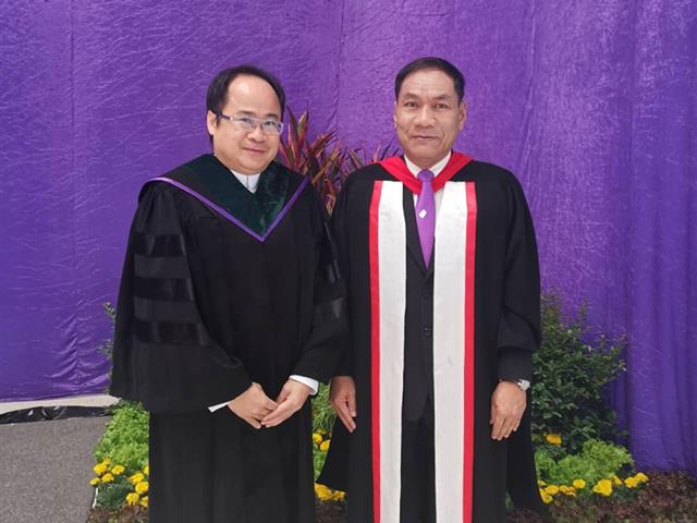 ผู้ช่วยศาสตราจารย์ ดร.คมศักดิ์ พินธะ ได้รับโล่พระราชทานนักวิจัยดีเด่น