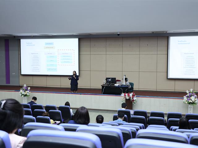 บุคลากรสายบริการ คณะทันตแพทยศาสตร์พร้อมรับการพัฒนาตามระบบมาตรฐาน ISO 9001: 2015