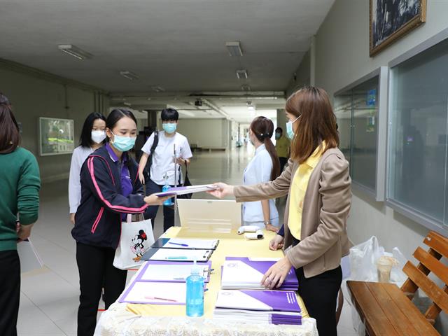 บุคลากรสายบริการ คณะทันตแพทยศาสตร์พร้อมรับการพัฒนาตามระบบมาตรฐาน ISO 9001: 2015