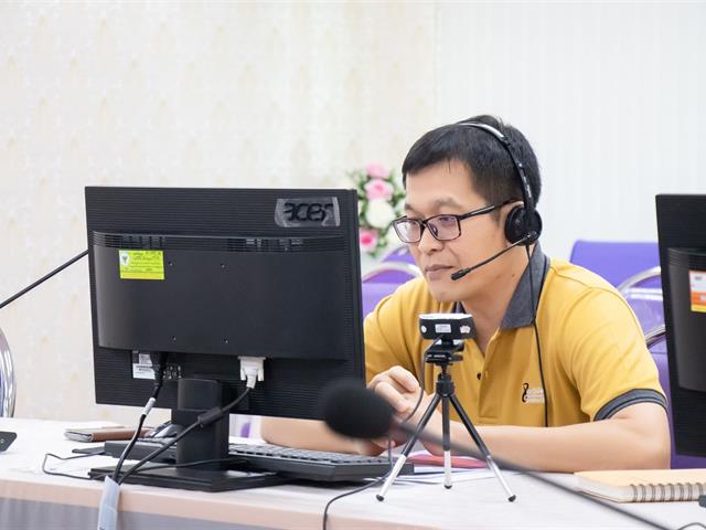 คณะศิลปศาสตร์จัดโครงการปฐมนิเทศนิสิตระดับบัณฑิตศึกษา  ประจำปีการศึกษา 2563 ผ่านระบบออนไลน์ (Microsoft Team)