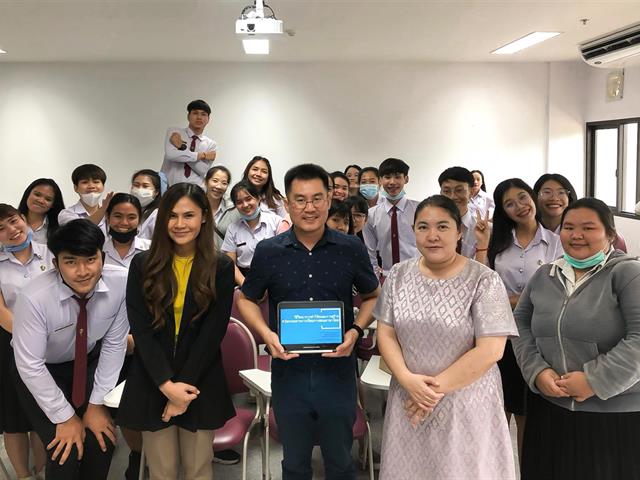 ผู้ช่วยคณบดีฝ่ายบริการวิชาการคณะศิลปศาสตร์ เป็นวิทยากรโครงการ “วิธีวิทยาการทำวิจัยและการสร้างนวัตกรรมทางการเรียนการสอนภาษาไทย”
