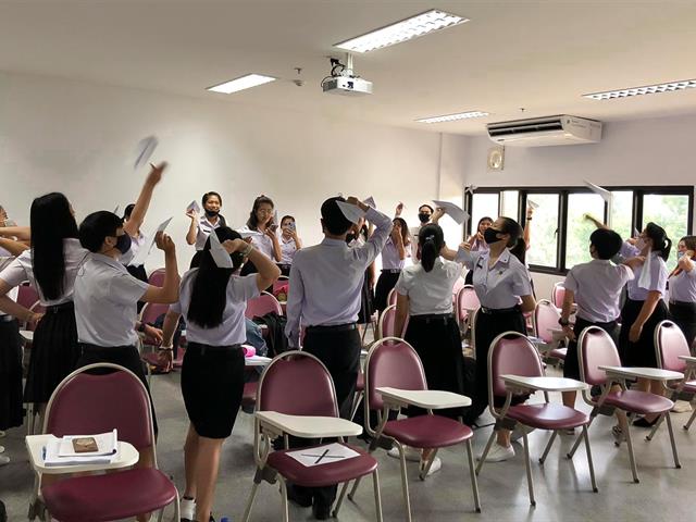 ผู้ช่วยคณบดีฝ่ายบริการวิชาการคณะศิลปศาสตร์ เป็นวิทยากรโครงการ “วิธีวิทยาการทำวิจัยและการสร้างนวัตกรรมทางการเรียนการสอนภาษาไทย”