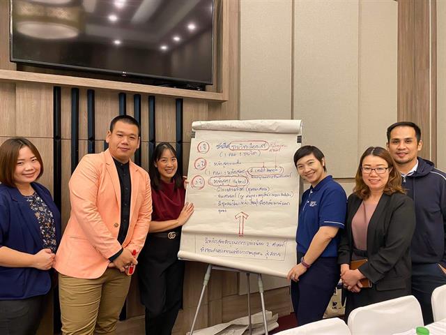 ผู้บริหารคณะศิลปศาสตร์เข้าร่วมโครงการ “พัฒนาองค์กรตามแนวทาง EdPEx”