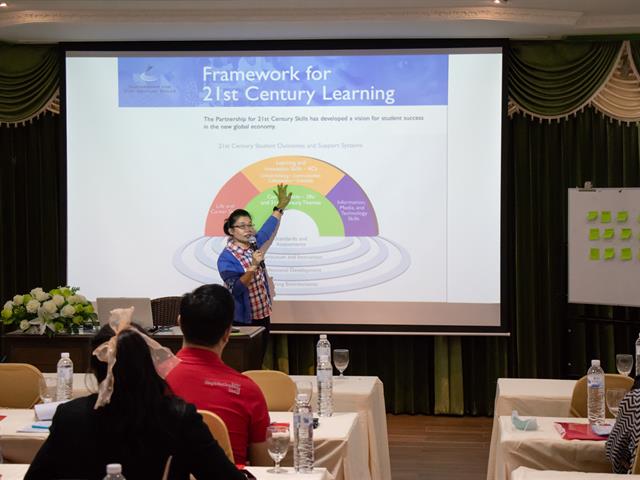 คณะศิลปศาสตร์จัดโครงการพัฒนาคุณภาพการศึกษาและการพัฒนาท้องถิ่นโดยมีสถาบันอุดมศึกษาเป็นพี่เลี้ยง ประจำปี 2563