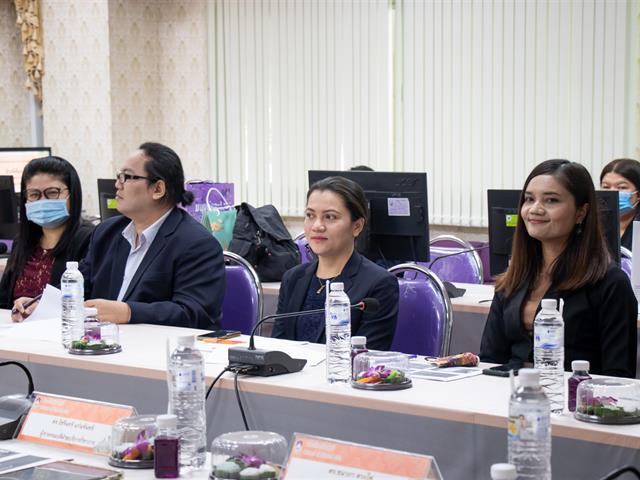คณะศิลปศาสตร์ จัดประชุมแลกเปลี่ยนความคิดเห็นการประเมินคุณภาพการศึกษา AUN QA หลักสูตรศิลปศาสตรบัณฑิต สาขาวิชาภาษาไทย