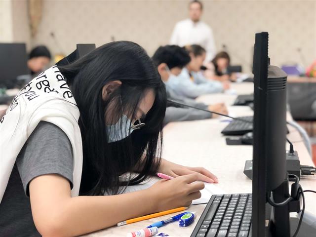 คณะศิลปศาสตร์ ดำเนินโครงการพัฒนาภาษานิสิตศิลปศาสตร์ (สาขาวิชาภาษาฝรั่งเศส)