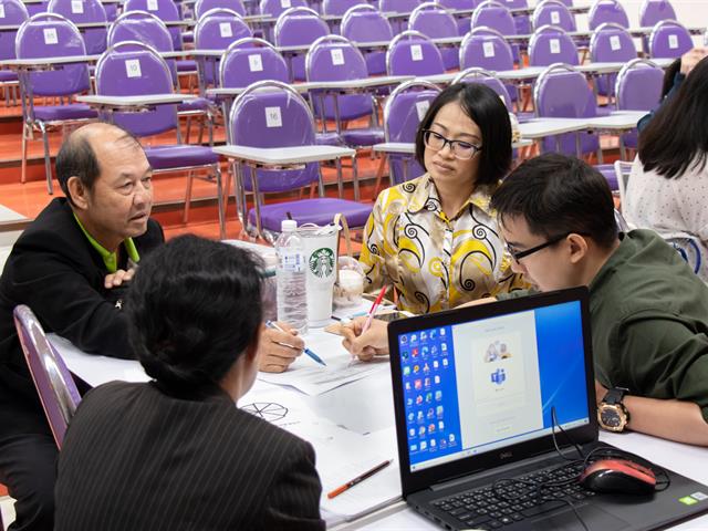 คณะศิลปศาสตร์ จัดโครงการพัฒนาอาจารย์สาขาวิชาภาษาอังกฤษ