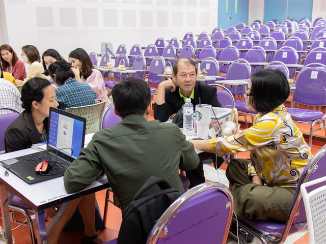 คณะศิลปศาสตร์ จัดโครงการพัฒนาอาจารย์สาขาวิชาภาษาอังกฤษ