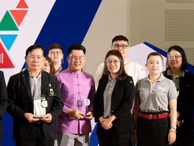 คณะศิลปศาสตร์ รับรางวัลเหรียญเงิน โครงการ 1 คณะ 1 ชุมชนนวัตกรรม ในงานประชุมวิชาการระดับชาติ พะเยาวิจัย ครั้งที่ 10