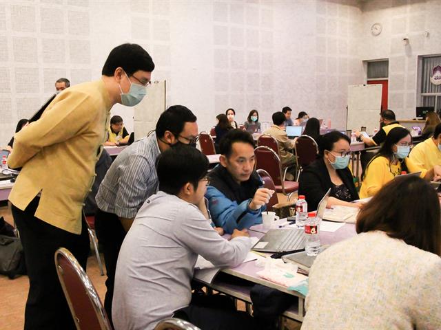คณะศิลปศาสตร์เข้าร่วมกิจกรรมทบทวนผู้ประเมิน ประกันคุณภาพการศึกษาภายใน ระดับหลักสูตร ตามเกณฑ์ AUN-QA