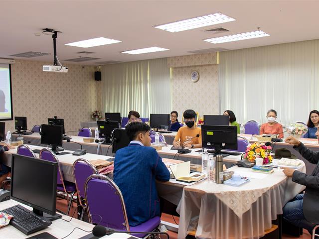 คณะศิลปศาสตร์ จัดโครงการพัฒนานิสิตระดับบัณฑิตศึกษา กิจกรรมที่ 7 วิทยานิพนธ์พัฒนา