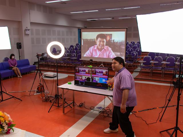 คณะศิลปศาสตร์ จัดกิจกรรมเตรียมความพร้อมด้านวิชาการและทักษะการใช้ชีวิตในมหาวิทยาลัย ของนิสิตชั้นปีที่ 1 คณะศิลปศาสตร์ (Pre-U) ออนไลน์