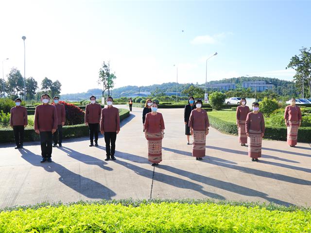 อธิการบดี ม.พะเยา ร่วมกิจกรรมเคารพธงชาติ ๒๘ กันยายน วันพระราชทานธงชาติไทย 