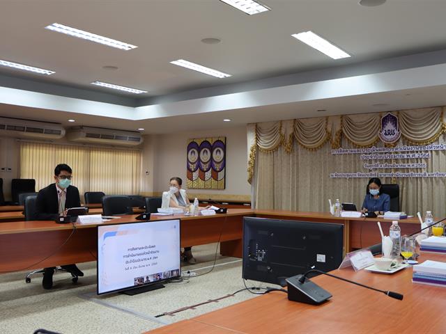 สำนักงานอธิการบดีมหาวิทยาลัยพะเยา ดำเนินงานการติดตามและประเมินผลการดำเนินงานของหัวหน้าส่วนงาน ประจำปีงบประมาณ พ.ศ. 2564
