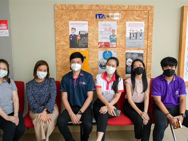 วิทยาลัยการศึกษา มหาวิทยาลัยพะเยา ร่วมกันรณรงค์ติดป้ายและจัดบอร์ดประชาสัมพันธ์ส่งเสริมการป้องกันการทุจริตประจำปี 2565