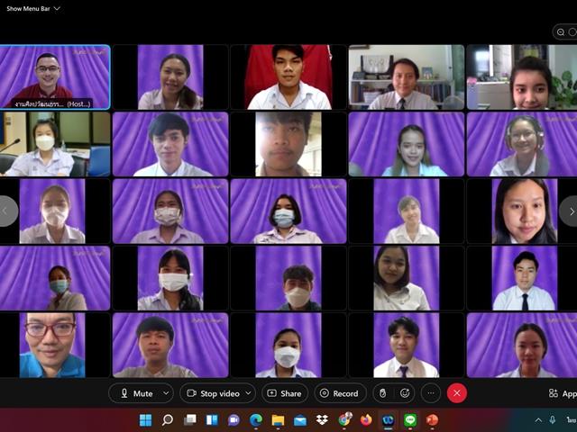 นิสิตคณะศิลปศาสตร์ได้รับรางวัลชนะเลิศการประกวดอ่านทำนองเสนาะระดับประเทศ ในกิจกรรม “สืบสำเนียง เสียงเสนาะ” ครั้งที่ 4 ประจำปีการศึกษา 2564