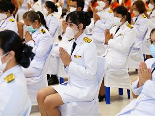 มหาวิทยาลัยพะเยา เข้าร่วมพิธีเจริญพระพุทธมนต์และพิธีลงนามถวายพระพร