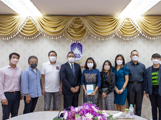 คณะศิลปศาสตร์ ให้การต้อนรับคณะศึกษาดูงานจากโรงพยาบาลเชียงใหม่ ฮอสพิทอล