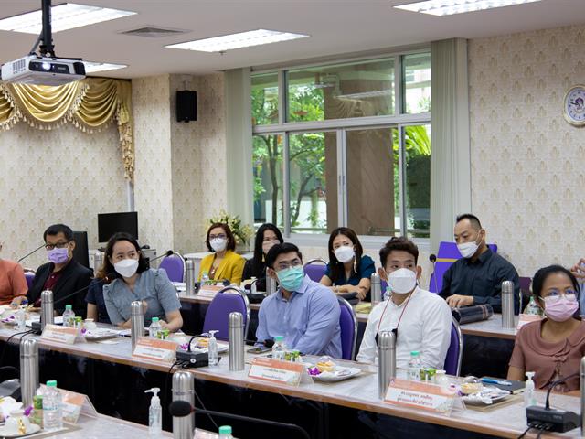 คณะศิลปศาสตร์ ให้การต้อนรับคณะศึกษาดูงานจากโรงพยาบาลเชียงใหม่ ฮอสพิทอล