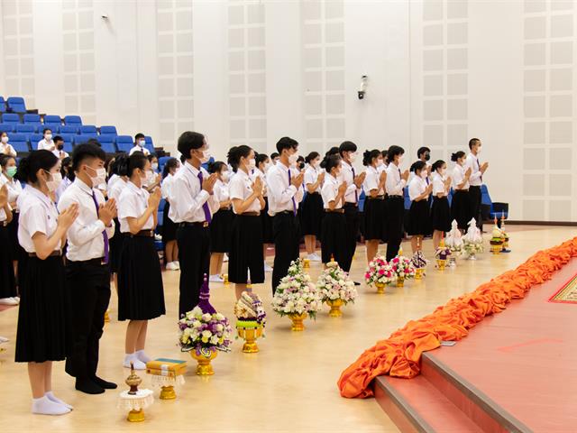 คณะศิลปศาสตร์จัดพิธีไหว้ครู “กราบคุรุปูจา ครูบาอาจารย์เจ้า” ประจำปีการศึกษา ๒๕๖๕