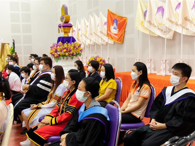 คณะศิลปศาสตร์จัดพิธีไหว้ครู “กราบคุรุปูจา ครูบาอาจารย์เจ้า” ประจำปีการศึกษา ๒๕๖๕
